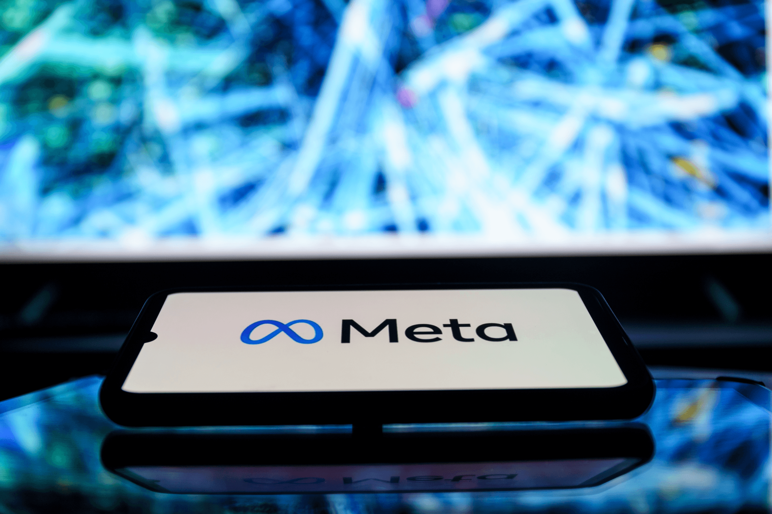 Meta与博通延长AI芯片合作协议至2029年，博通CEO将退出Meta董事会