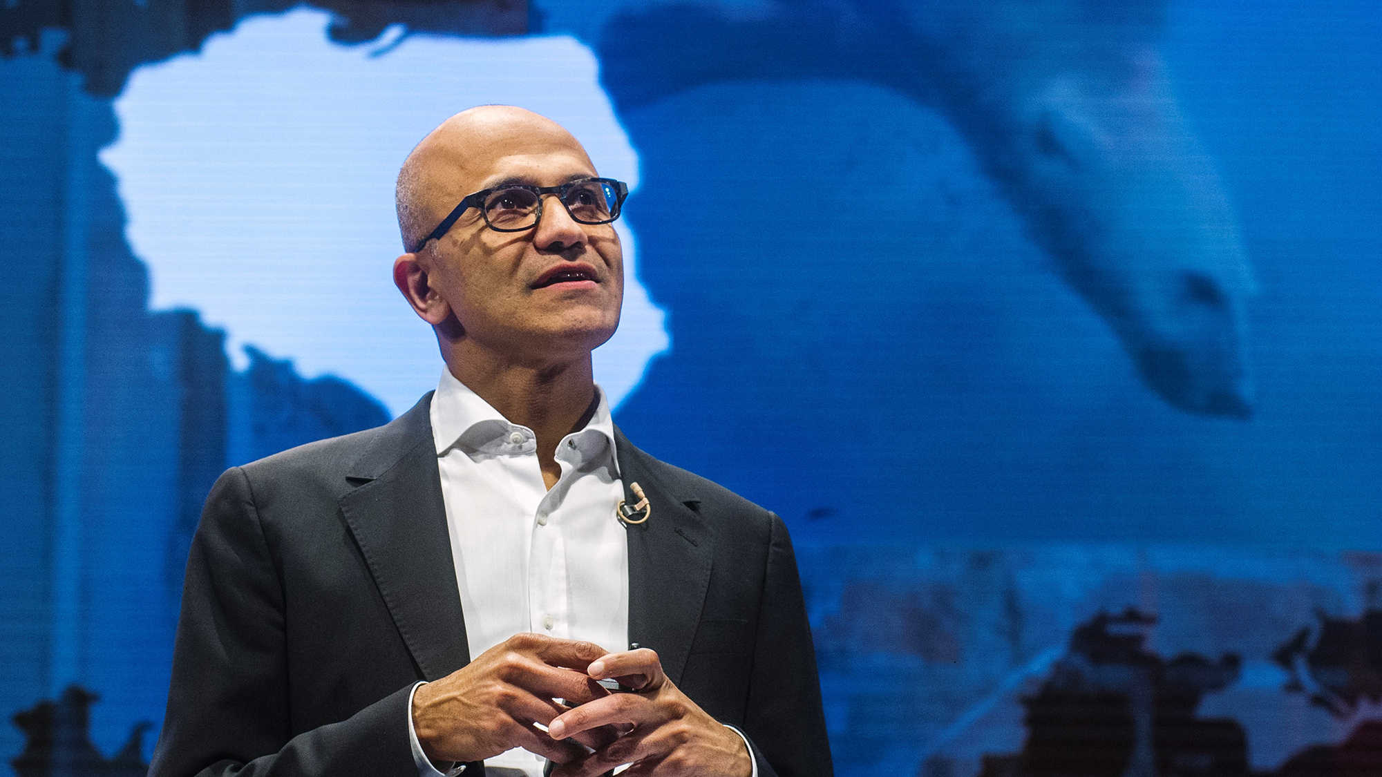 Microsoft-CEO Satya Nadella über KI-Sicherheit: Warum autonome KI-Agenten neue Sicherheitsrisiken darstellen und Vendor Lock-in Margen gefährdet