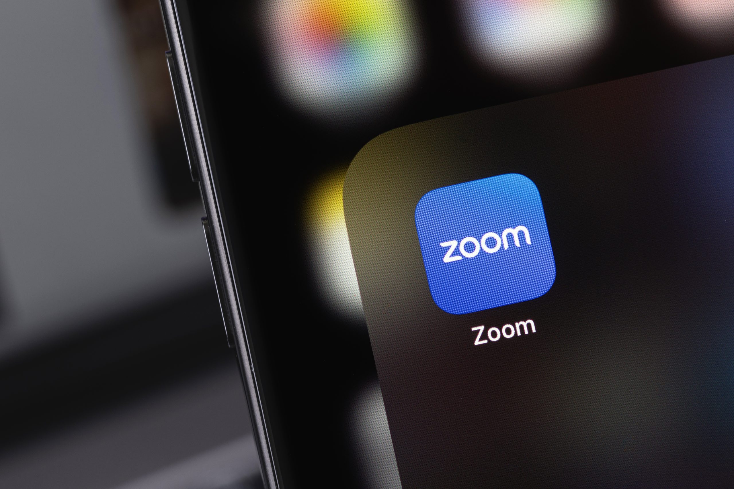 Zoom Launches ZoomMate: A New Agentic AI Work Surface Integrating Major Productivity Apps