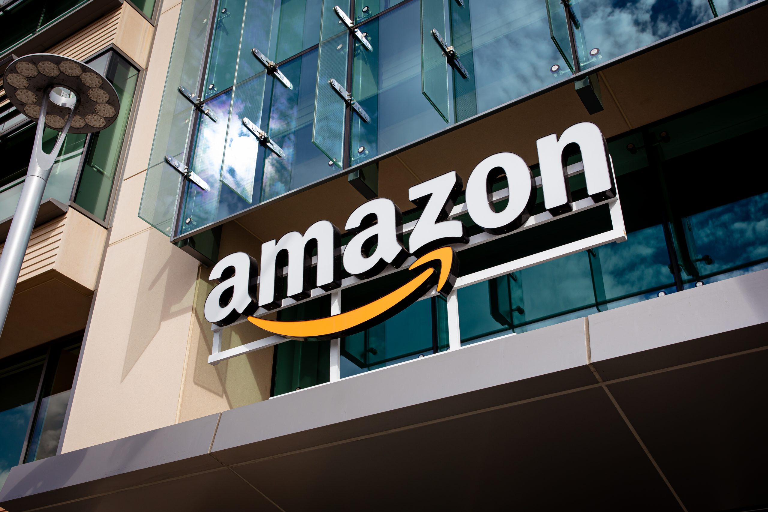 Amazon Plans 25 Billion Dollar Bond Sale to Fuel Strategic Artificial Intelligence Expansion and Infrastructure