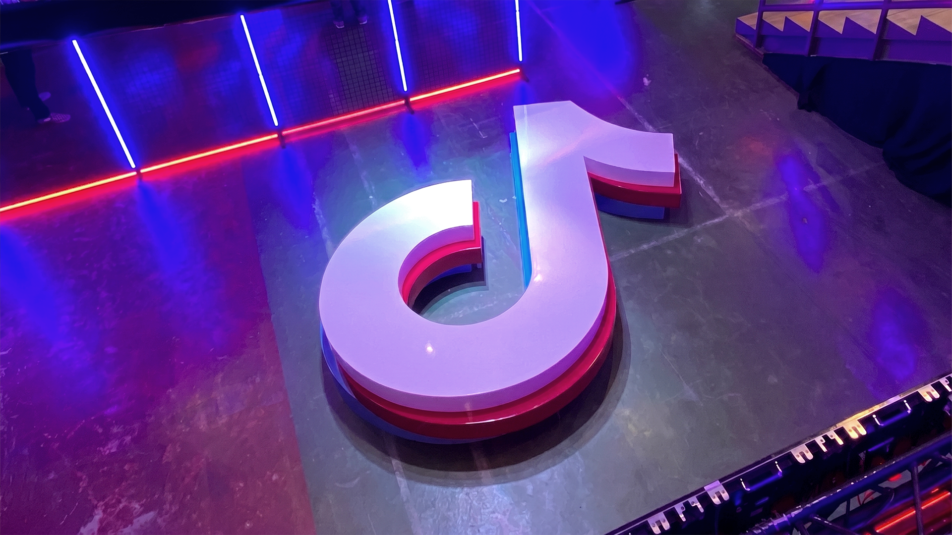 TikTok-Agenturen setzen verstärkt auf Künstliche Intelligenz: Wie Creator-Netzwerke Kosten senken und Talente automatisiert managen