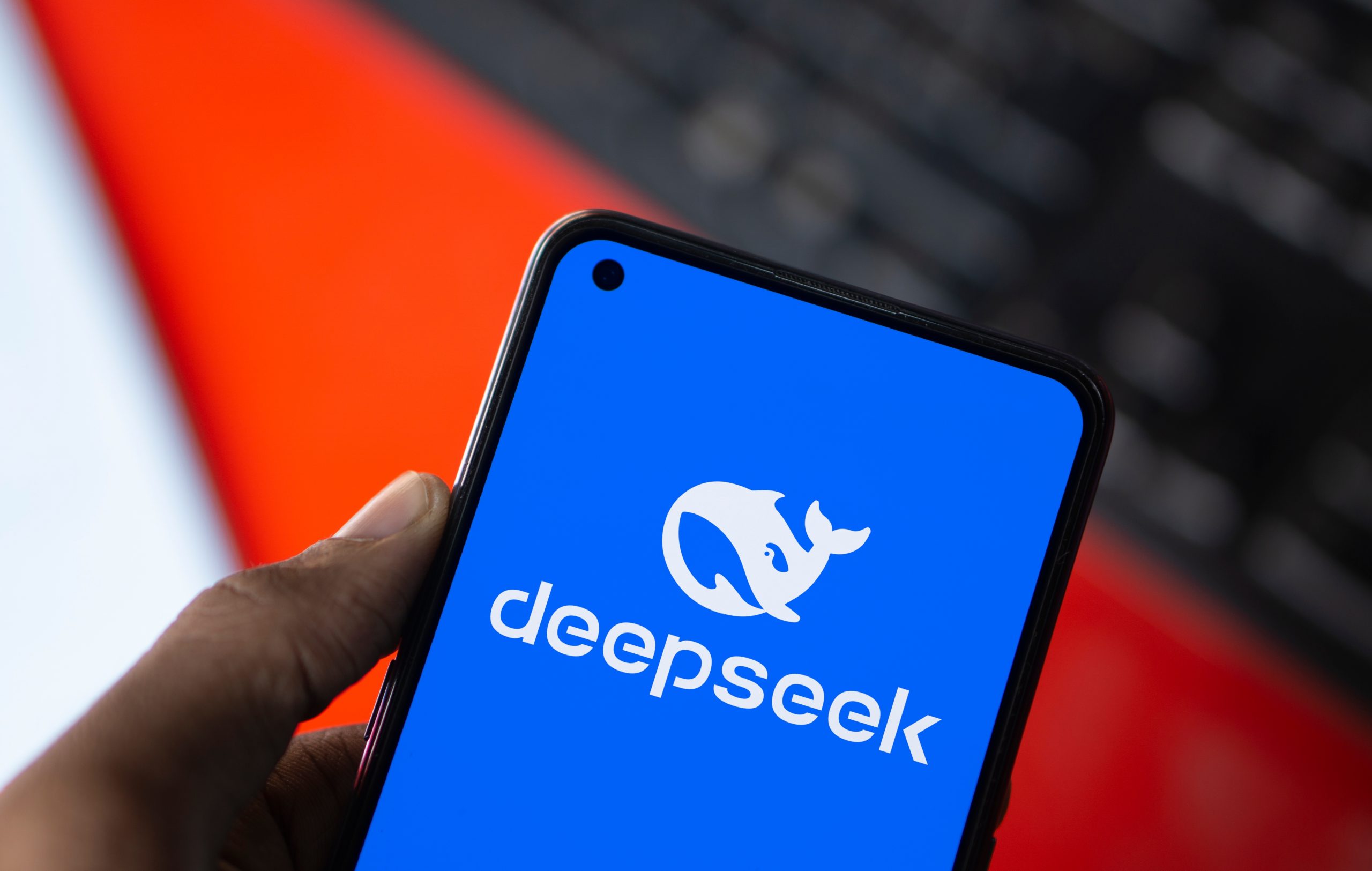 DeepSeek-V4-Pro-0813 AI Model Faces Challenges with Mixed Benchmark Results in Technical and Financial Tasks